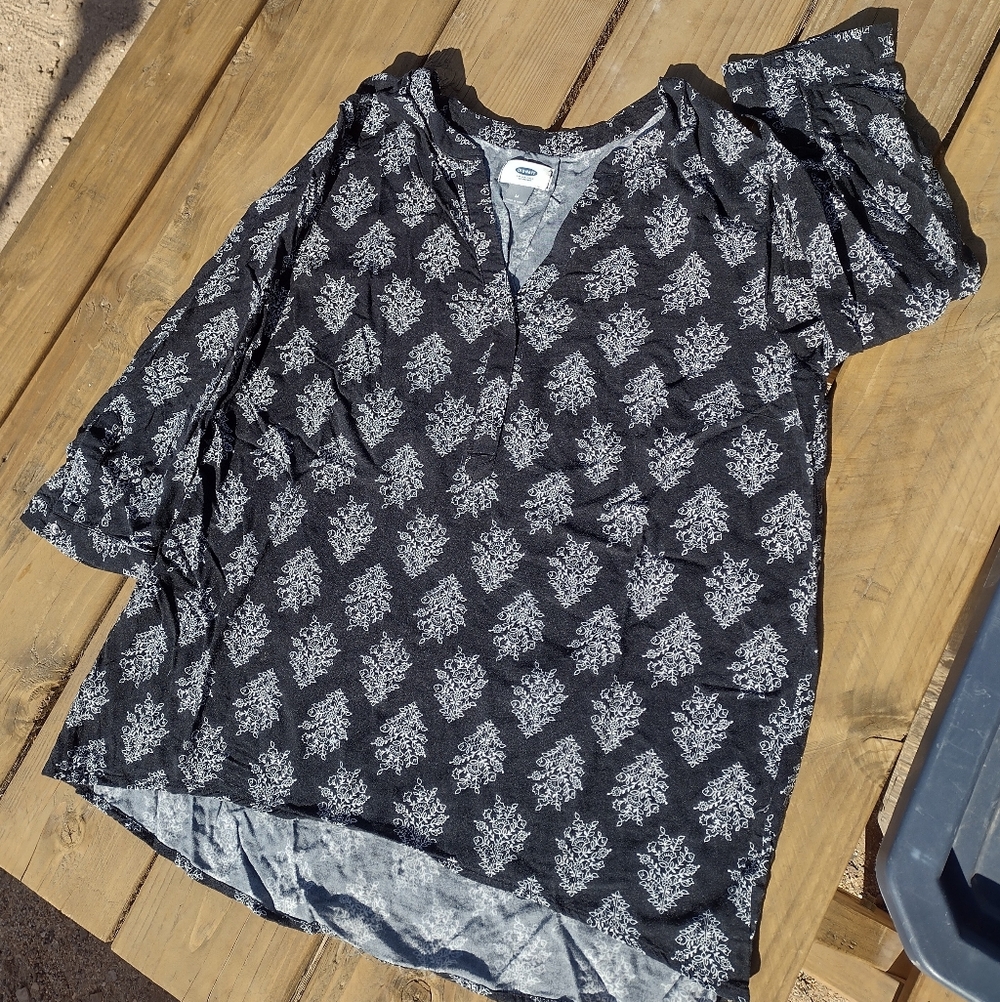 Old Navy Black And White Tunic